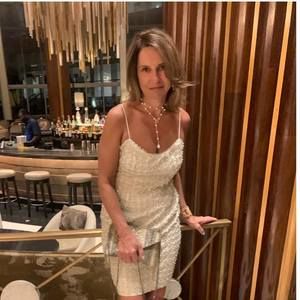 Meet your Posher, Dana